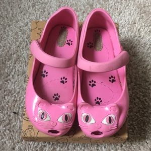 pink Mini Melissa Ultragirl II cat shoes size 10